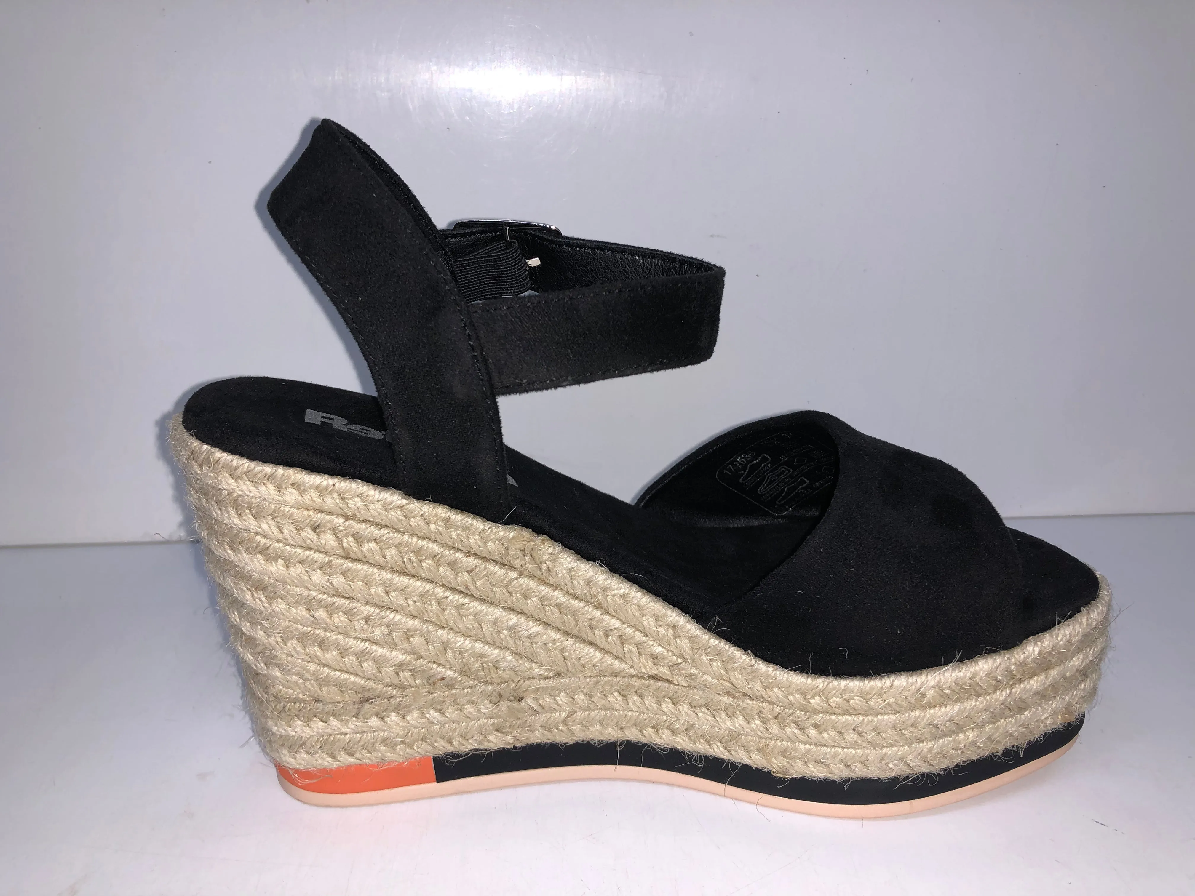 171536 BLACK