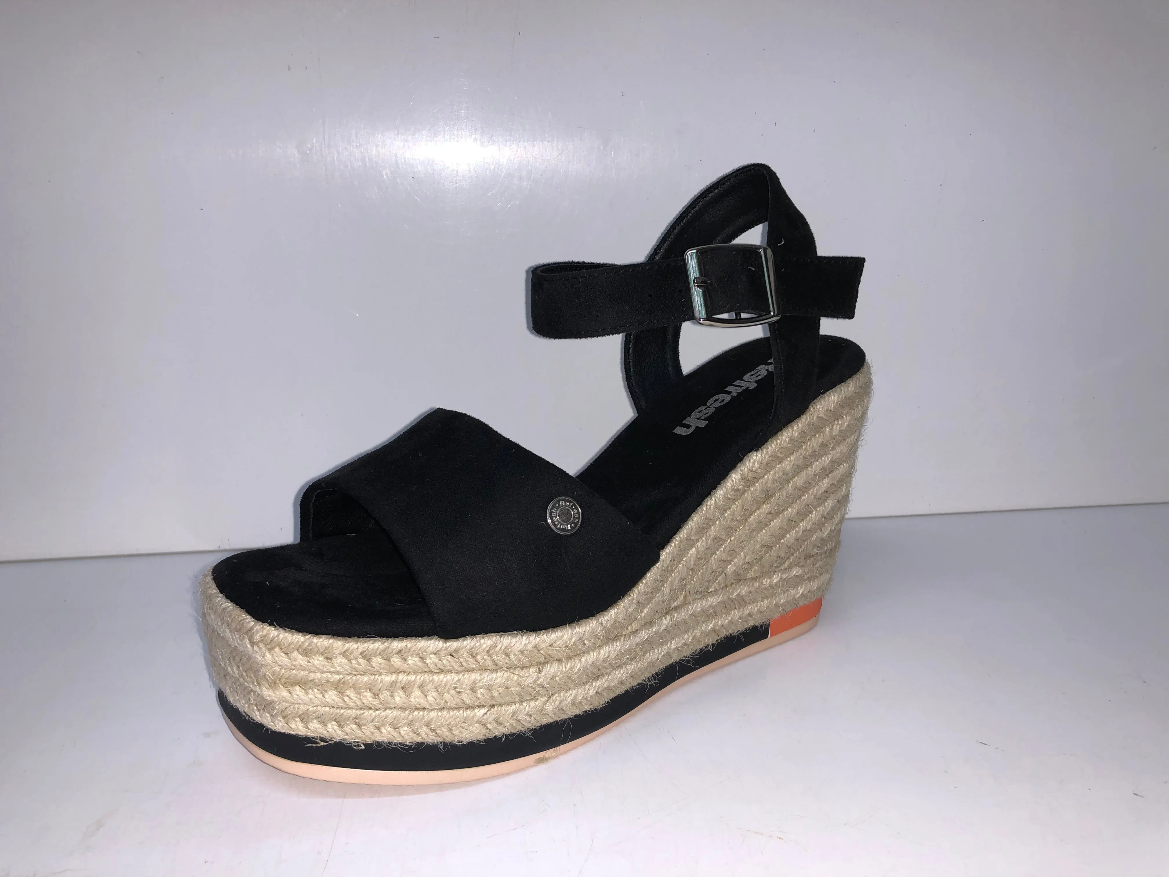 171536 BLACK