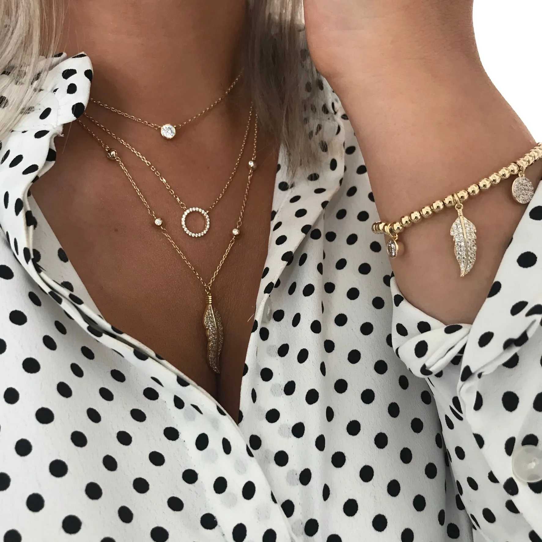 Absolute Floaty Feather Necklace - Gold