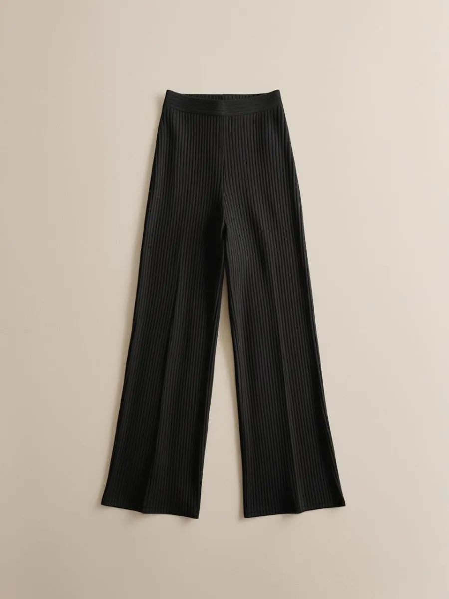 Black Trousers [WIDE LEGGED]
