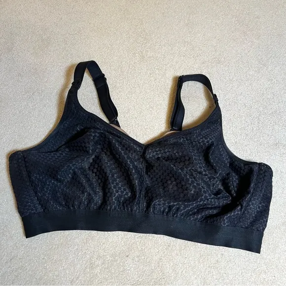 Chantelle C Magnifique Nouveau Wireless 2 Bra Bundle Black Size 38DDD / 38F