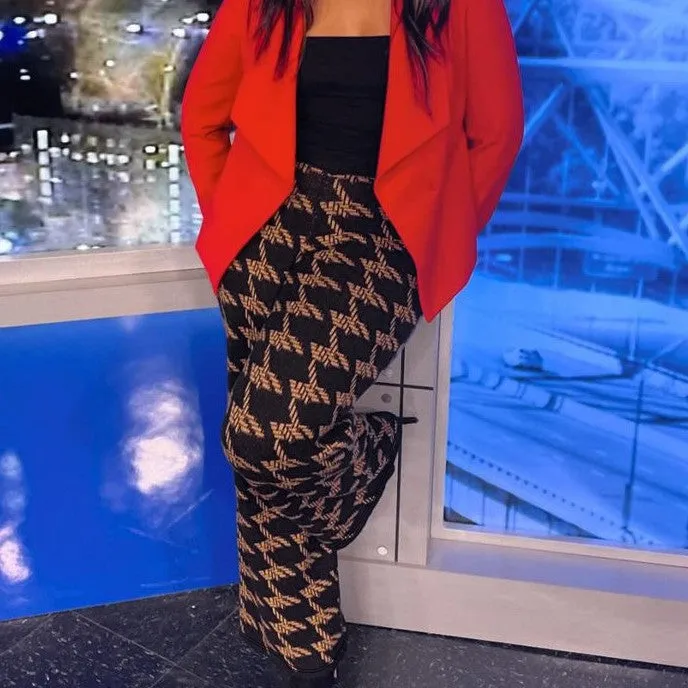 Chic Geometric Print High-Waist Slightly Flared Knit Pants