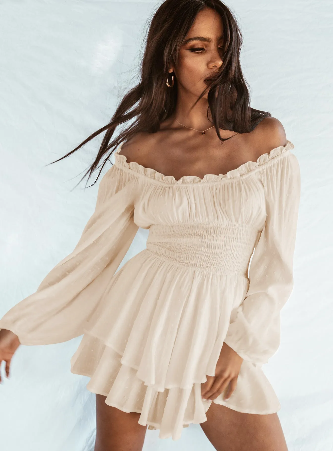 Chic Off-Shoulder Pleated Ruffle Long Sleeve Romper Dress