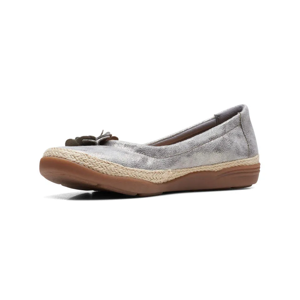 Clarks Women's Elaina Jade Pewter | Warm Beige Leather
