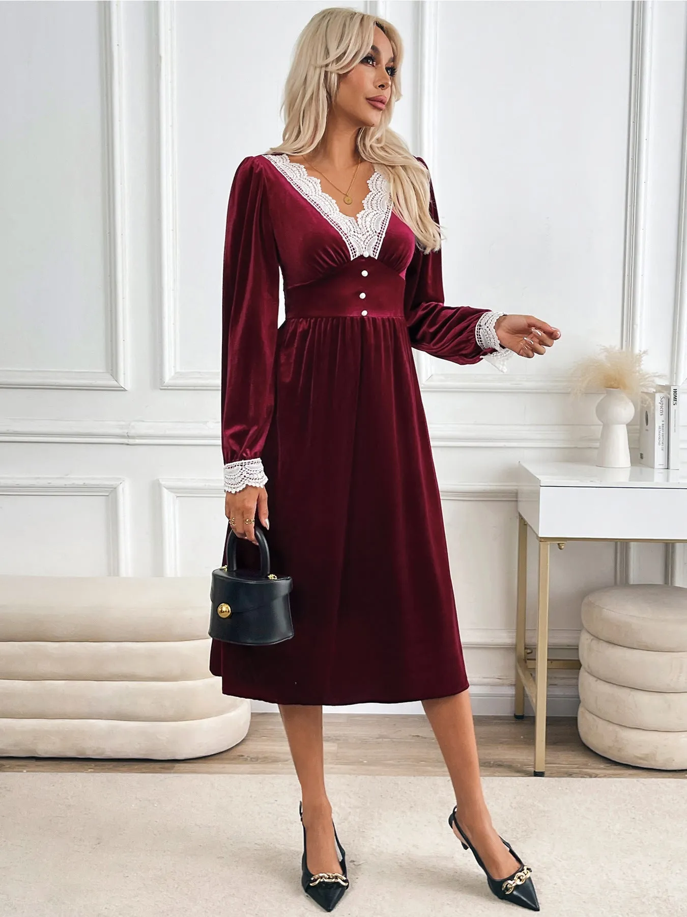 Elegant Contrasting Lace Velvet Patchwork Long Sleeve Dress