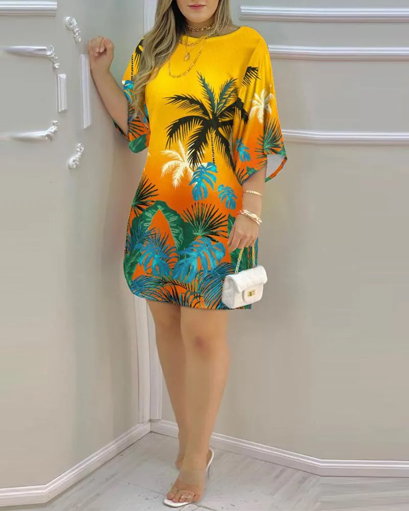 Elegant Peacock Print Loose-Fit Dress with Half Sleeves