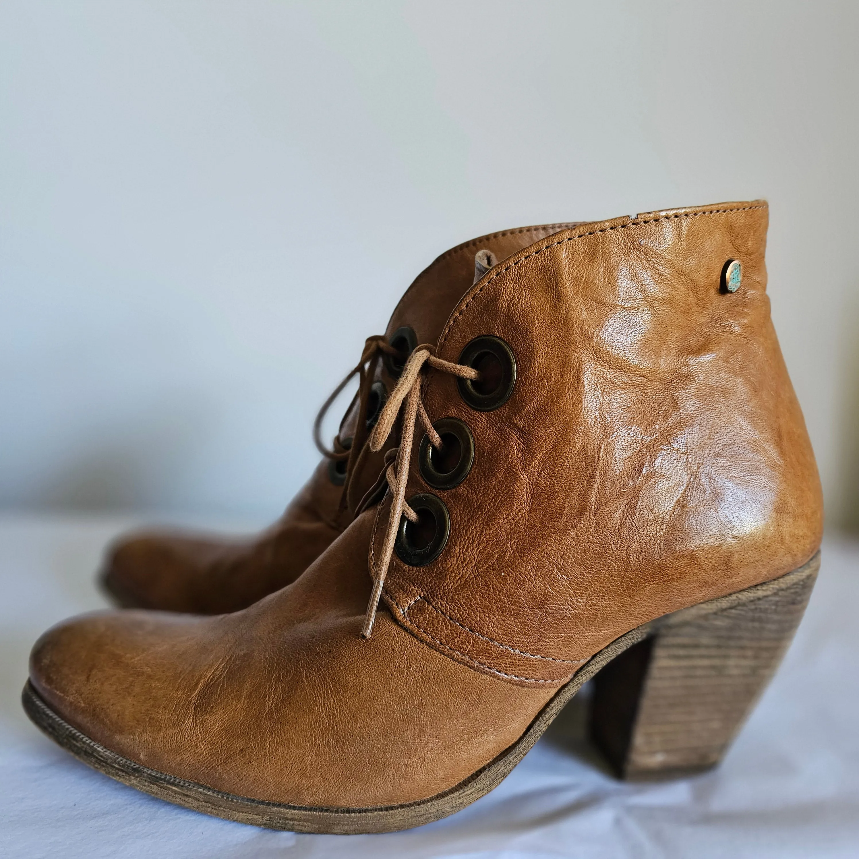 Grotesque x Piedegi International “Princess” Leather Ankle Boots – Preloved soze 40