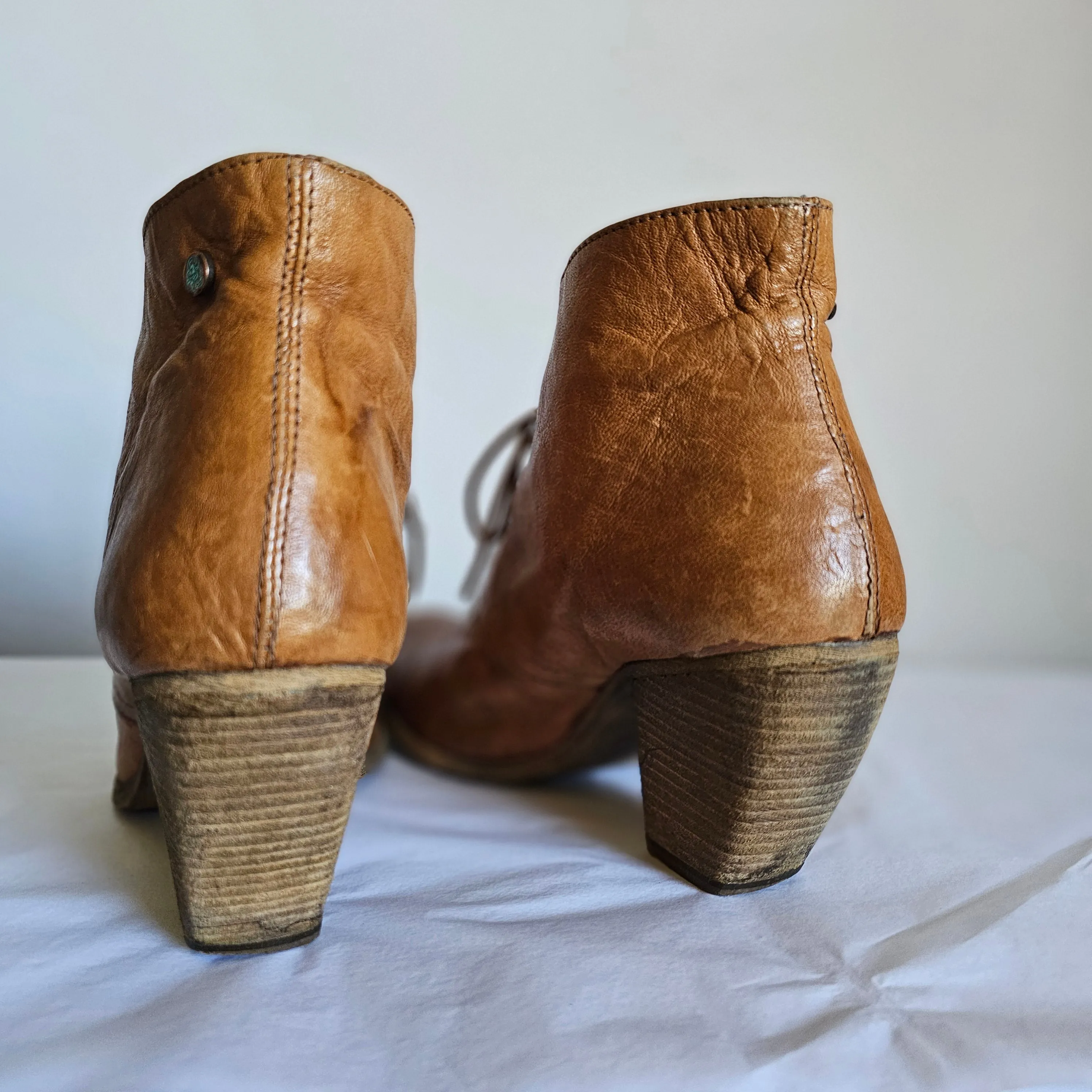 Grotesque x Piedegi International “Princess” Leather Ankle Boots – Preloved soze 40