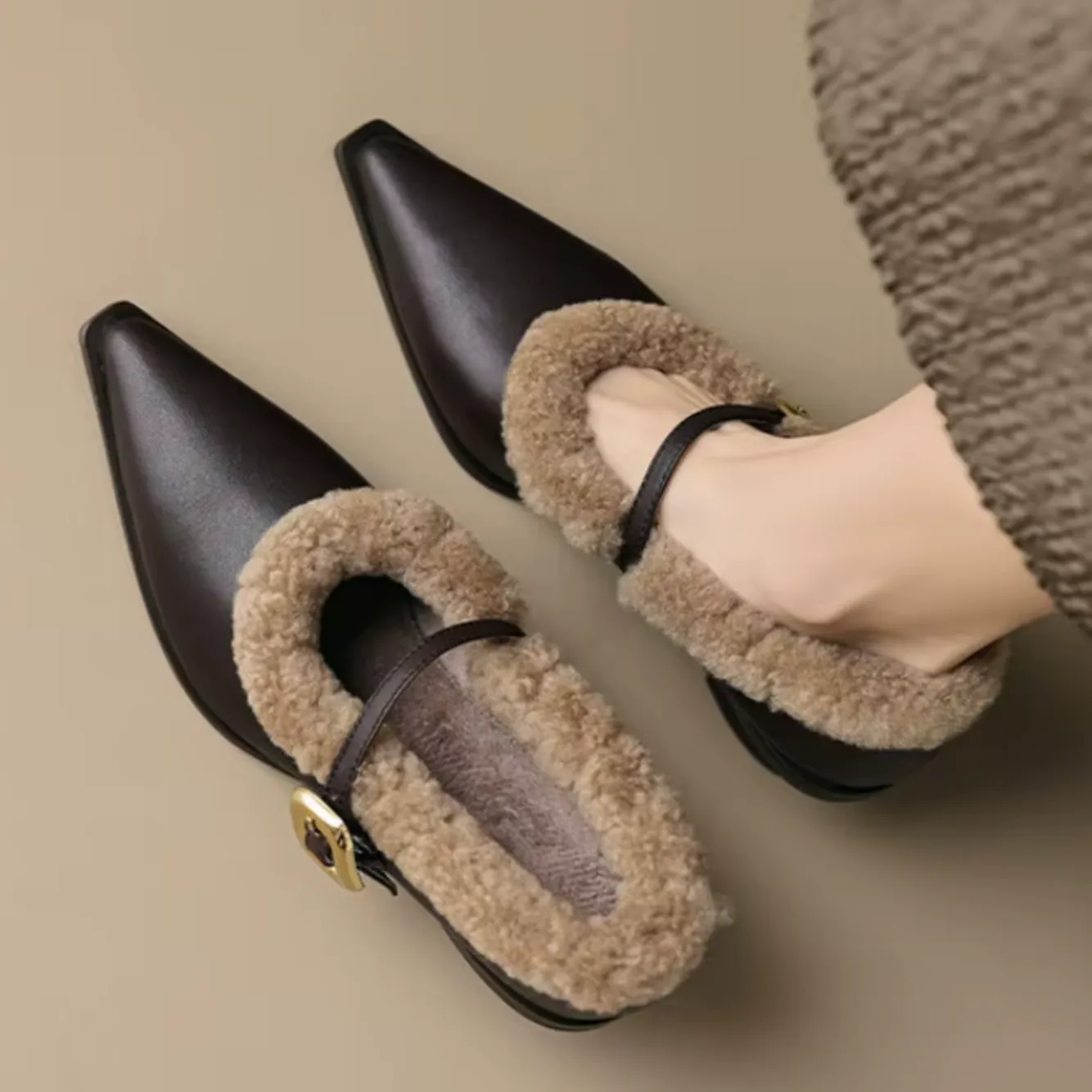 JANE MEYER MID HEELS