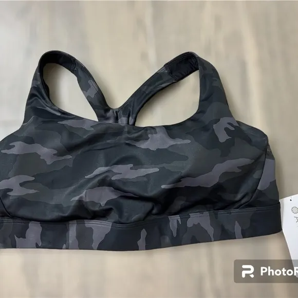 NWT Athleta Ultimate Printed Bra