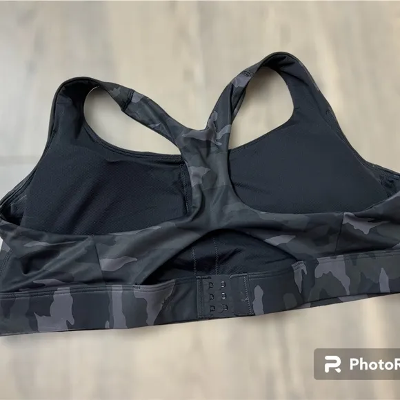 NWT Athleta Ultimate Printed Bra