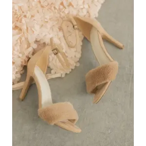 OASIS SOCIETY Hadley   Feather Heels