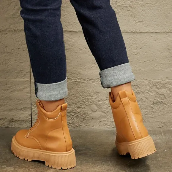 QUPID Chic Caramel Cityscape Boots