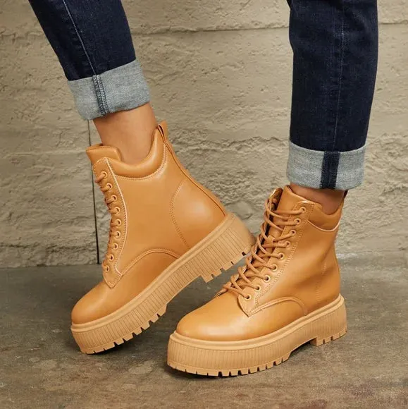 QUPID Chic Caramel Cityscape Boots