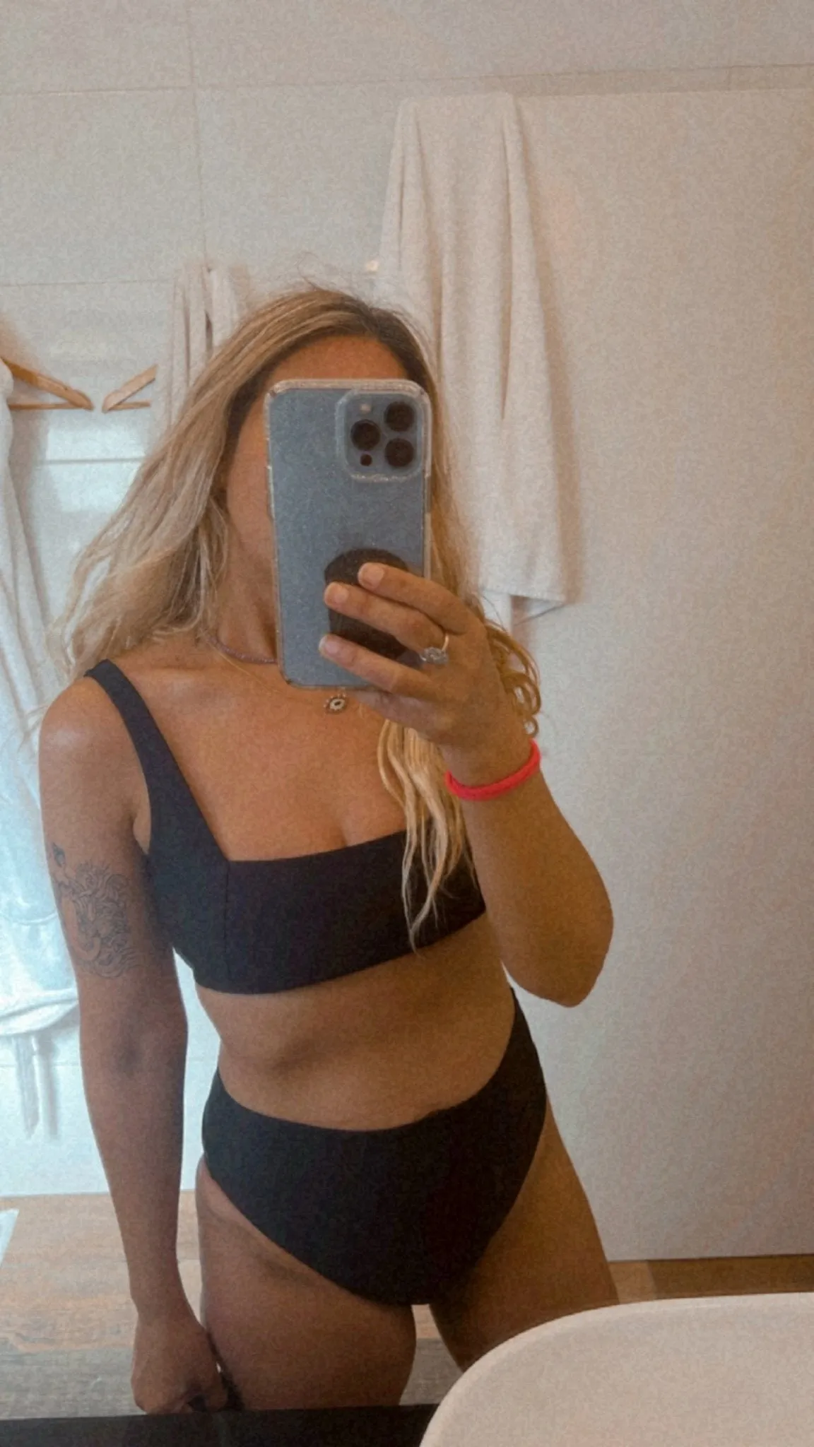Ronch top black