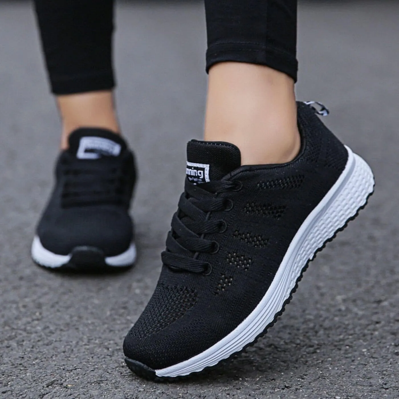 Sapphira | Light Sneakers