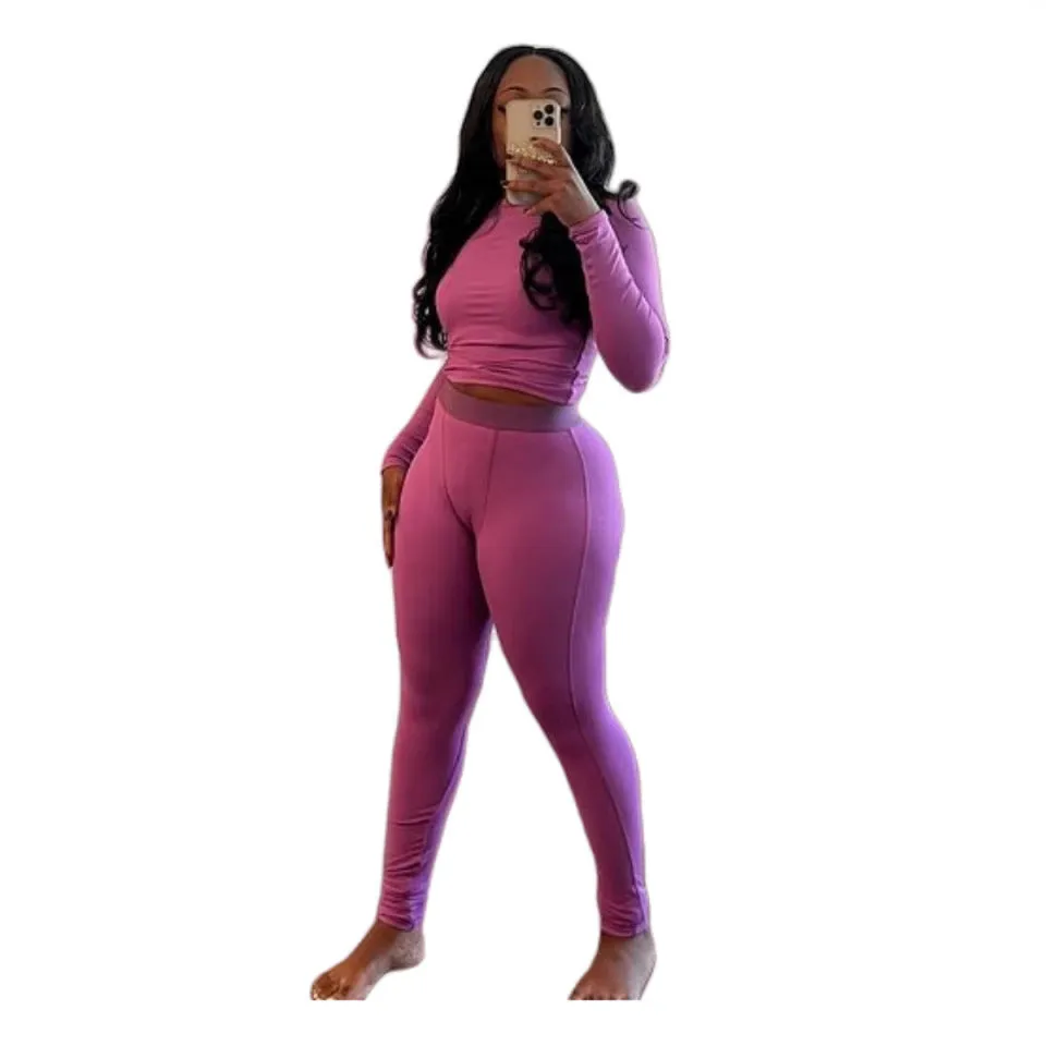 Sleek Ribbed Elastic Yoga Set for Active and Stylish Comfort