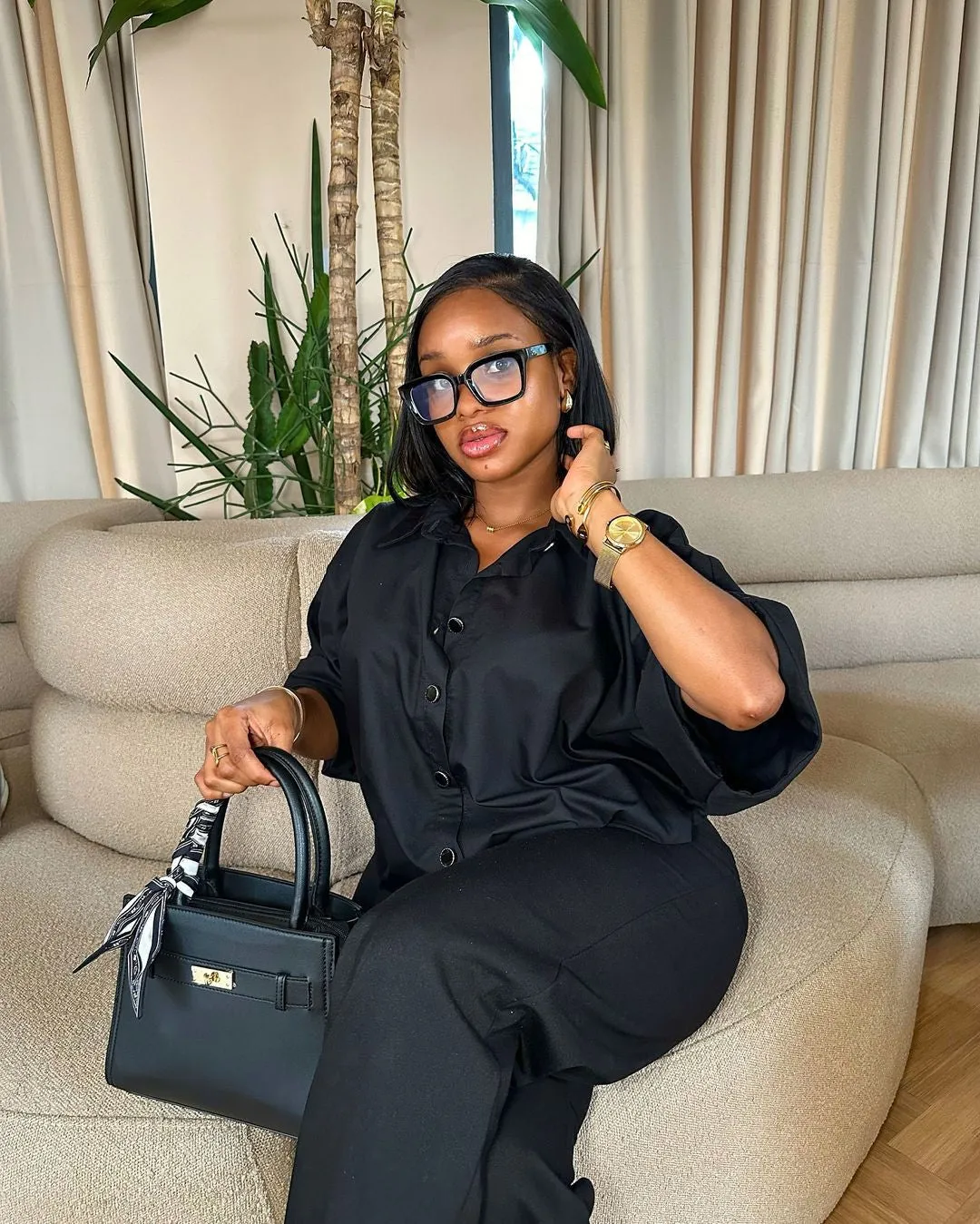 Sophisticated Oversized Button-Up Shirt and Wide-Leg Pants Set