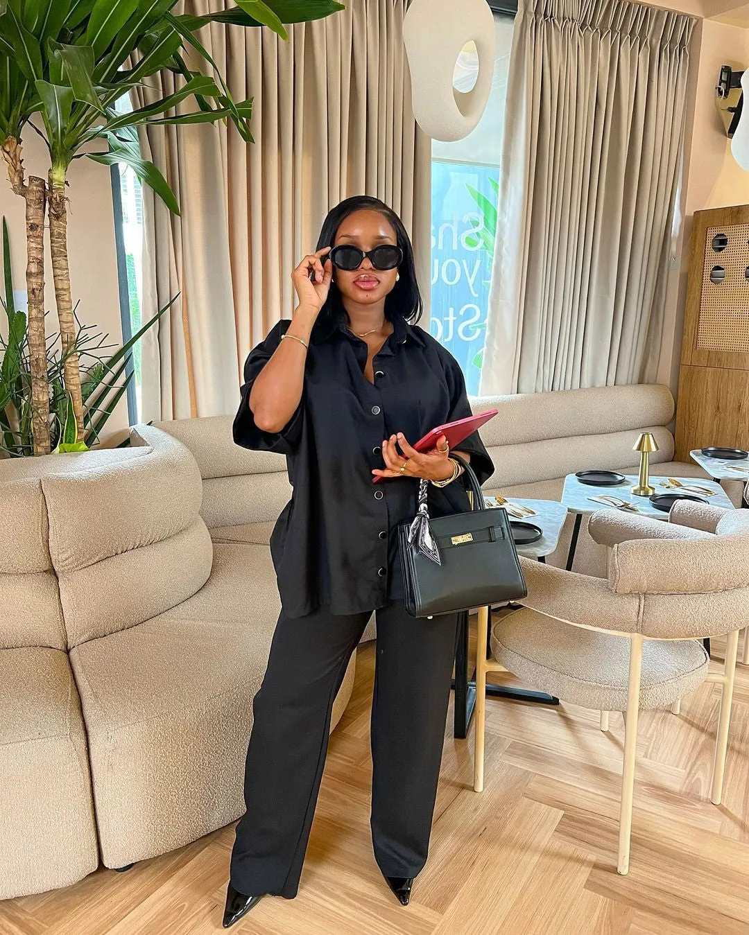Sophisticated Oversized Button-Up Shirt and Wide-Leg Pants Set