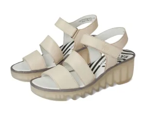 Women's Bexy575Fly Leather Sandal In Off White